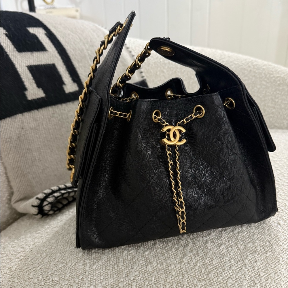 CHANEL 25